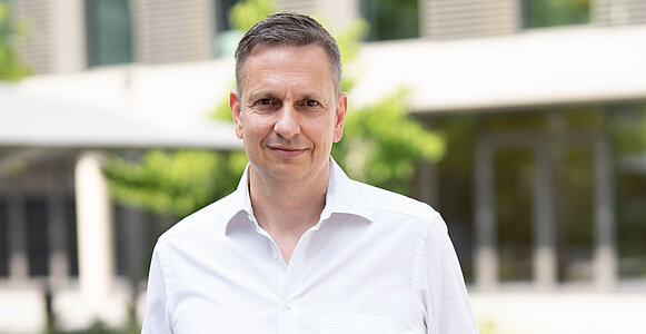 Stefan Lutzenberger Stefan Lutzenberger